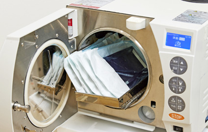 洗浄機・滅菌パック・滅菌器の写真